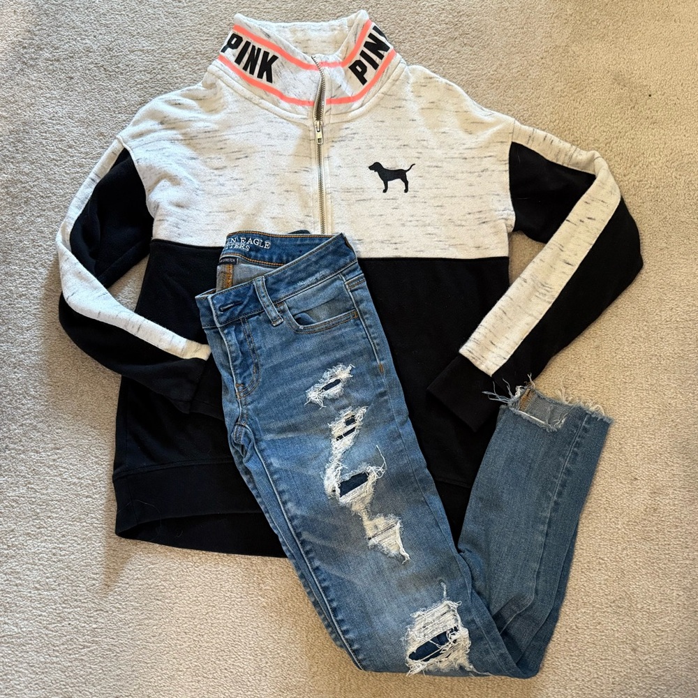 Bundle: Quarter zip & jeans.